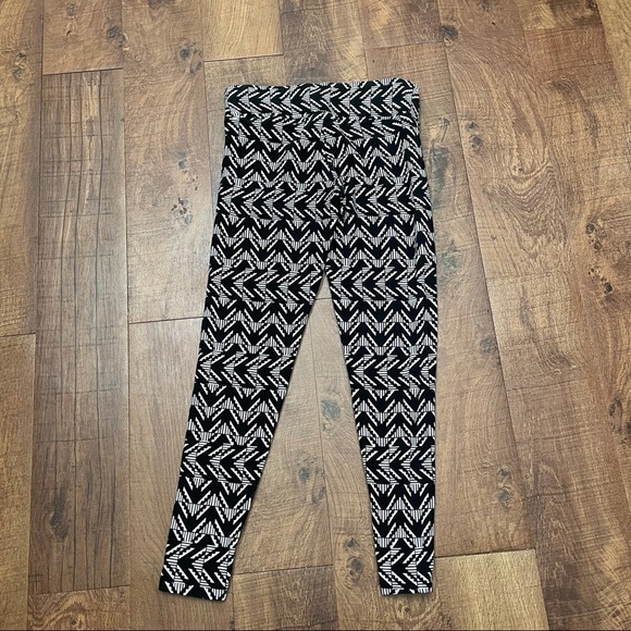 PINK by Victoria’s Secret full length leggings small black white sequin - Picture 5 of 5